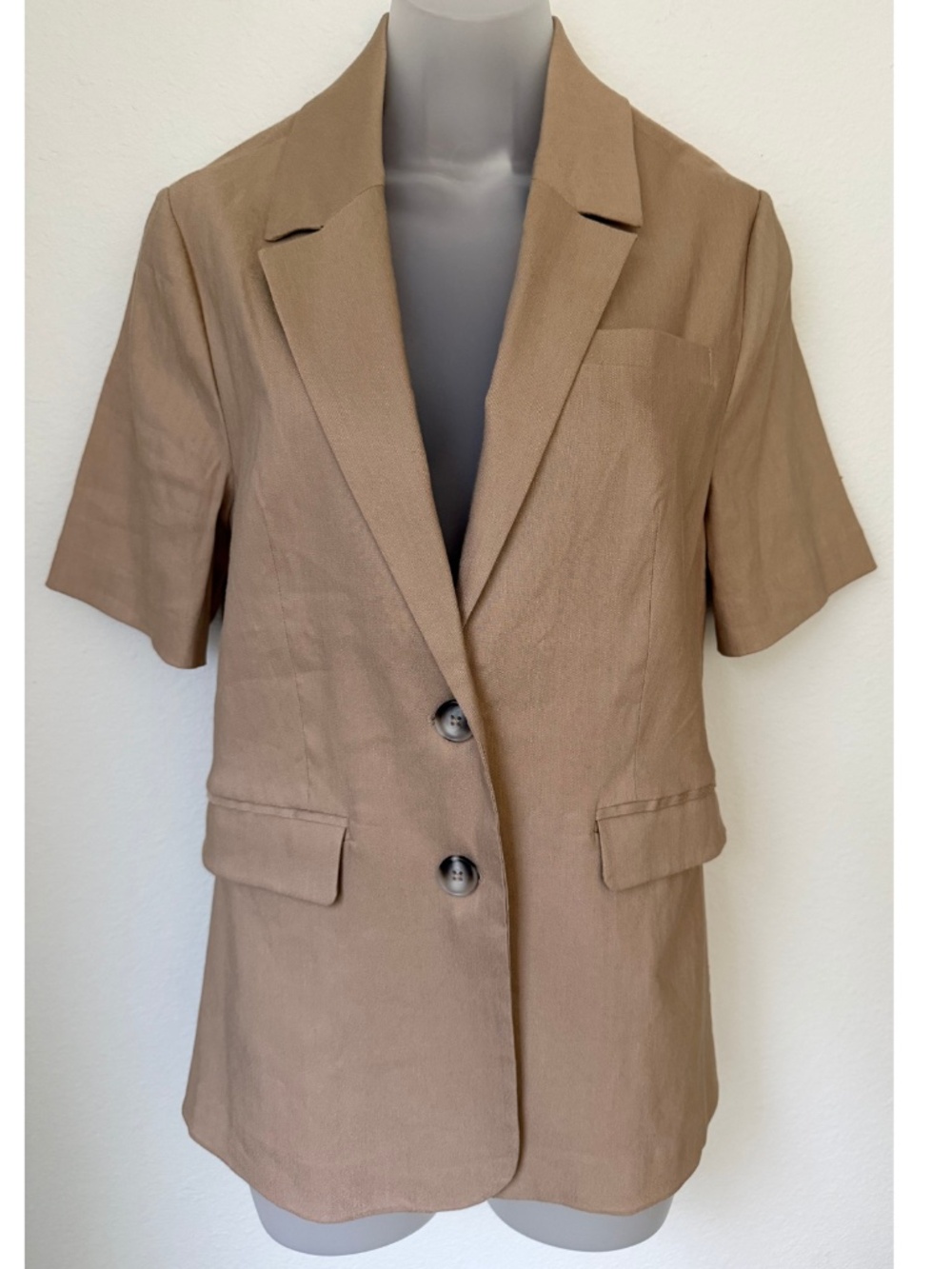 NWT EverEve Tan Grayson Short Sleeve Blazer Size Medium